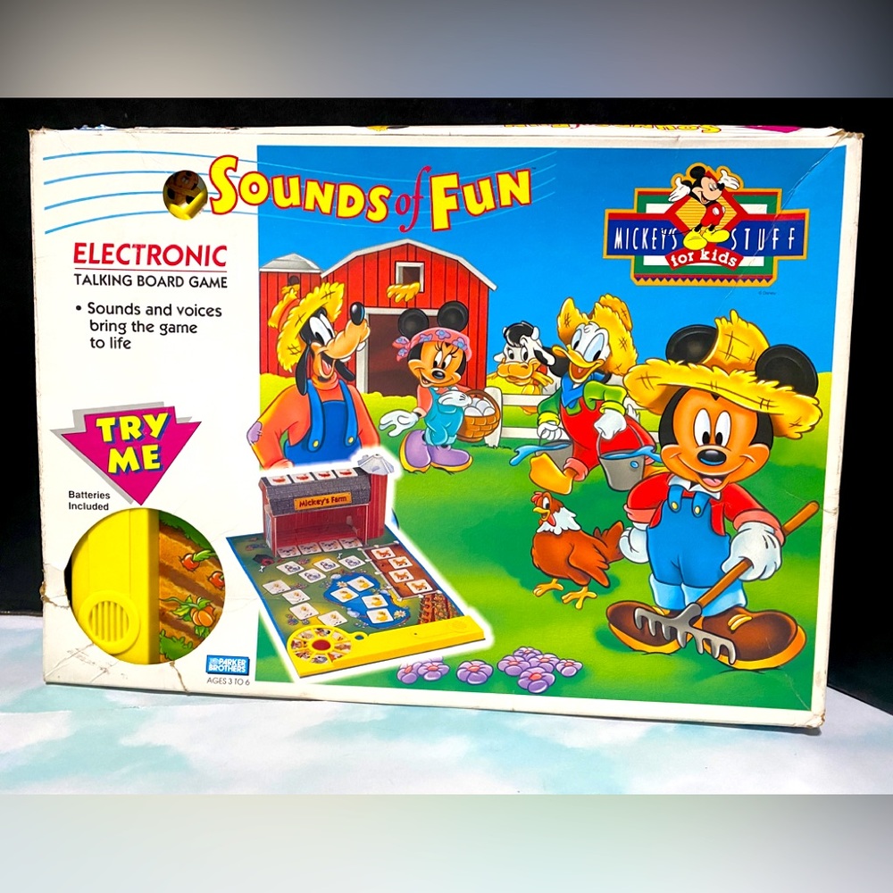 DISNEYS VTG 90s 3-D MIKEYS STUFF SOUNDS OF FUN ELECTRONIC TALKING BOARD GAME